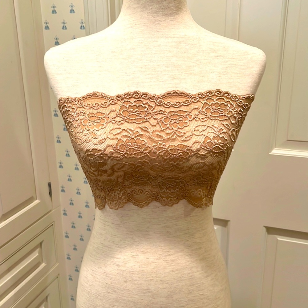 BRAND NEW NUDE STRETCH LACE BANDEAU